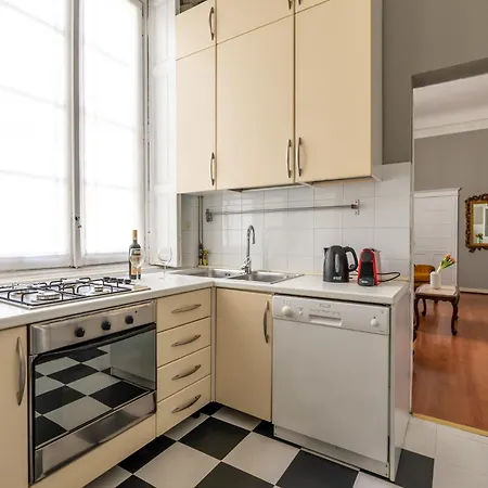 Nerino House, Elegante E Tranquillo A 5 Minuti Dal Duomo * Milán